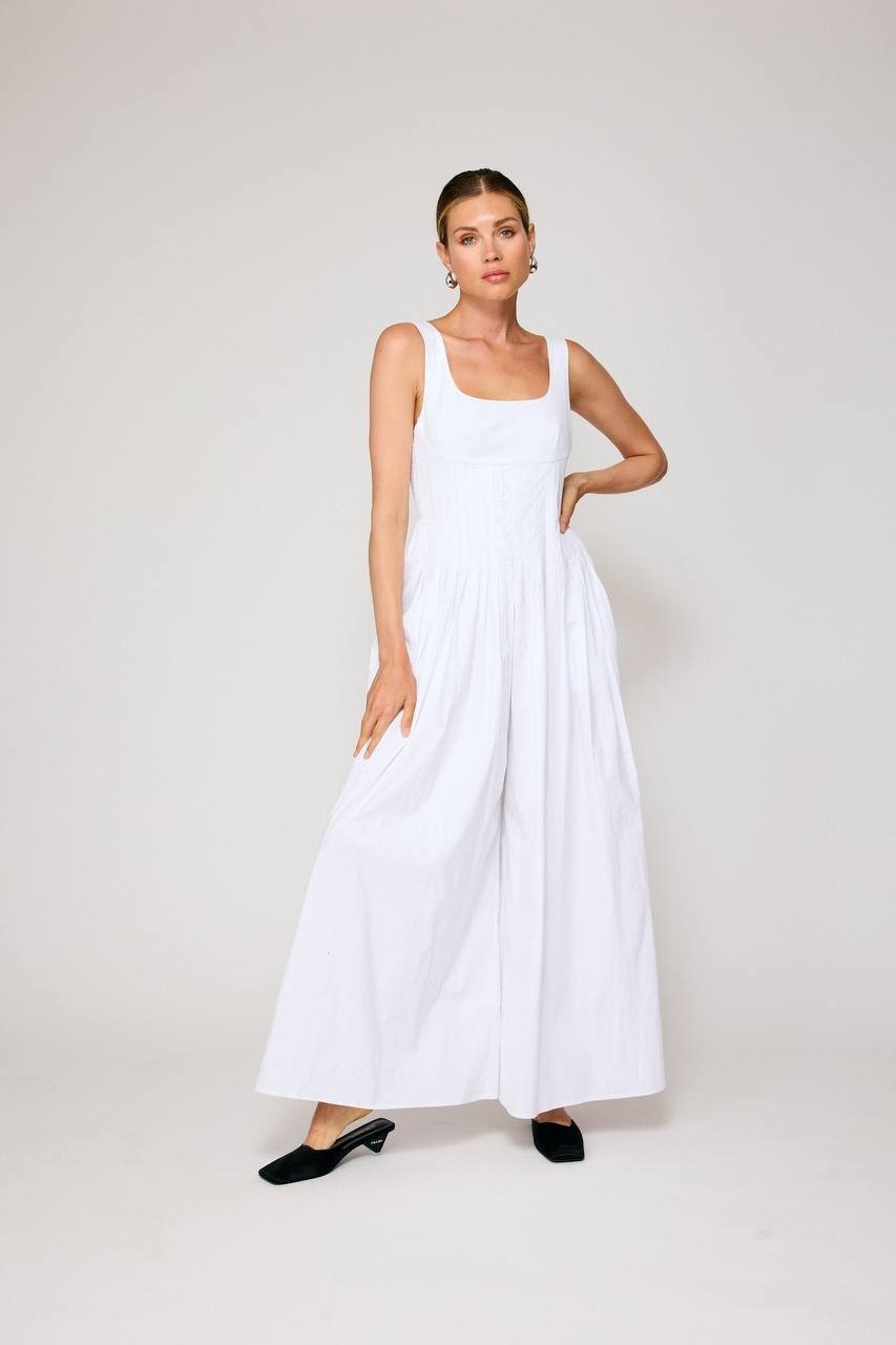 Line &amp; Dot Abbott Pleated Jumpsuit White Size M - Sleeveless, Wide-Leg