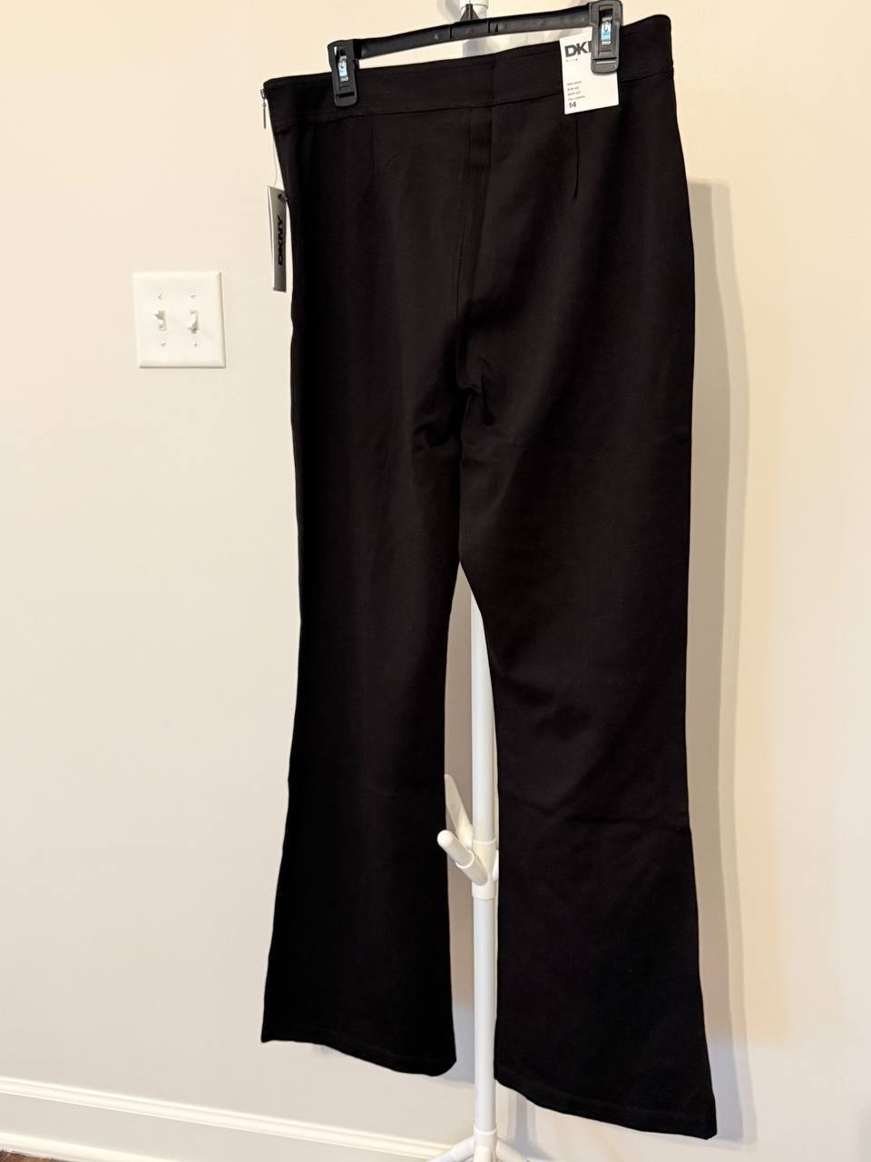 DKNY High Rise Black Front Seamed Side Zip Wide Leg Trousers Size 14 NWT