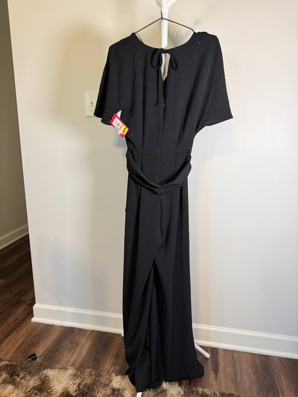 Vince Camuto Open‑Back Wide‑Leg Belted Jumpsuit – Black/Crisp Merlot NWT XS-XL