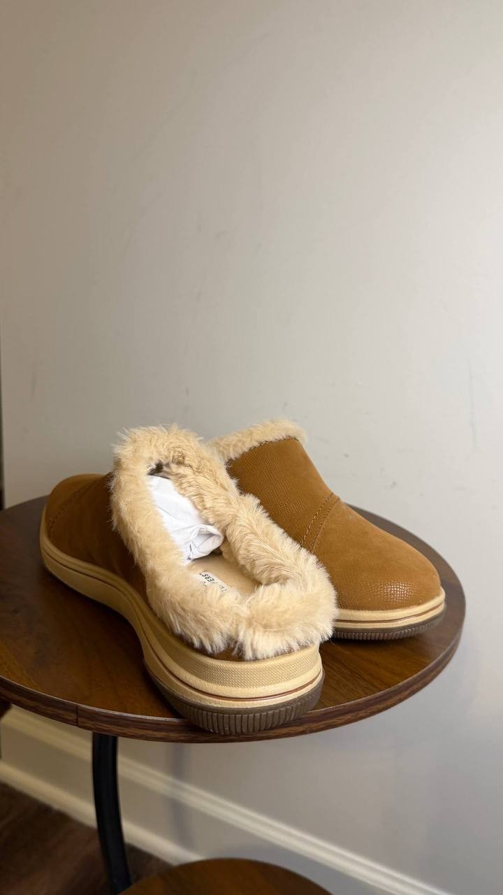 Clarks Dark Tan Textile Clogs/Mules 7.5M NIB MSRP $49.99