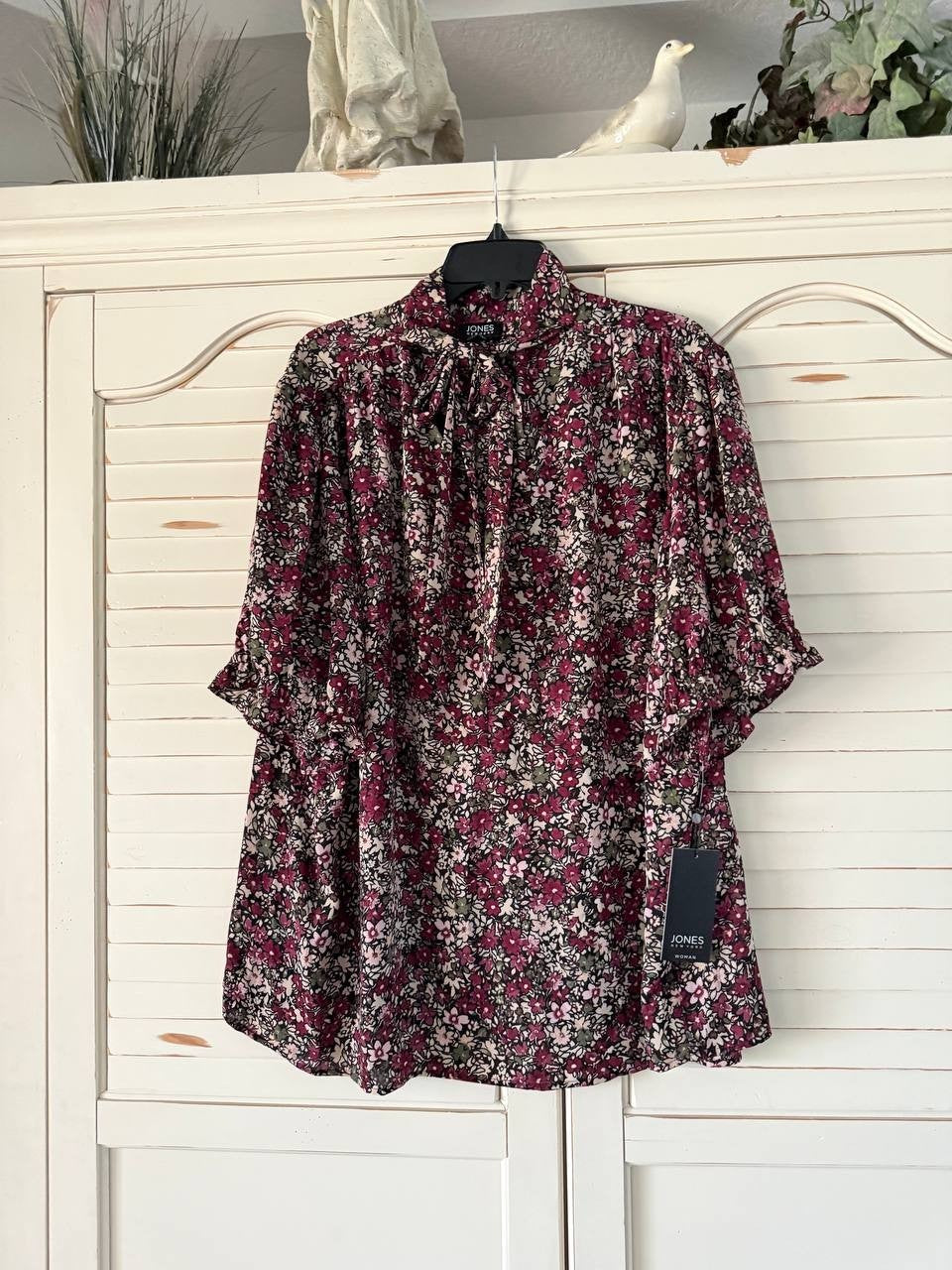 Jones NY Blouse 3X Bordeaux Multi Tie Neck Puff Sleeve Printed Plus Size NWT