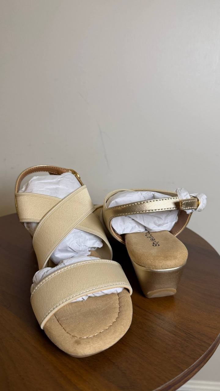 Style&Co Wedge Sandals Platino Man-Made Size 5M New in Box MSRP $59.90