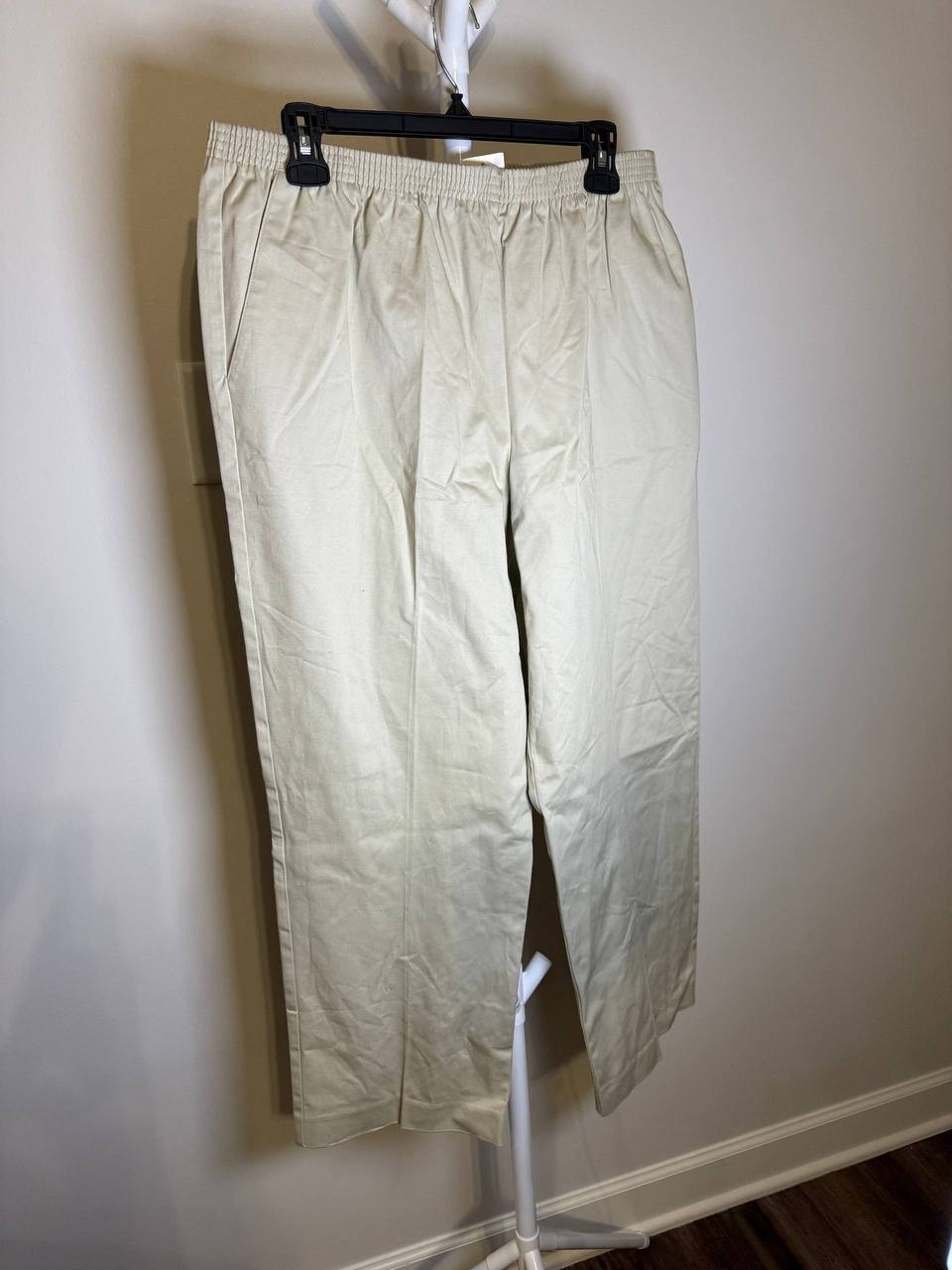 Alfred Dunner Women’s Soft Twill Mid‑RiseFit Straight‑ 14 – NWTLeg Pants – Size