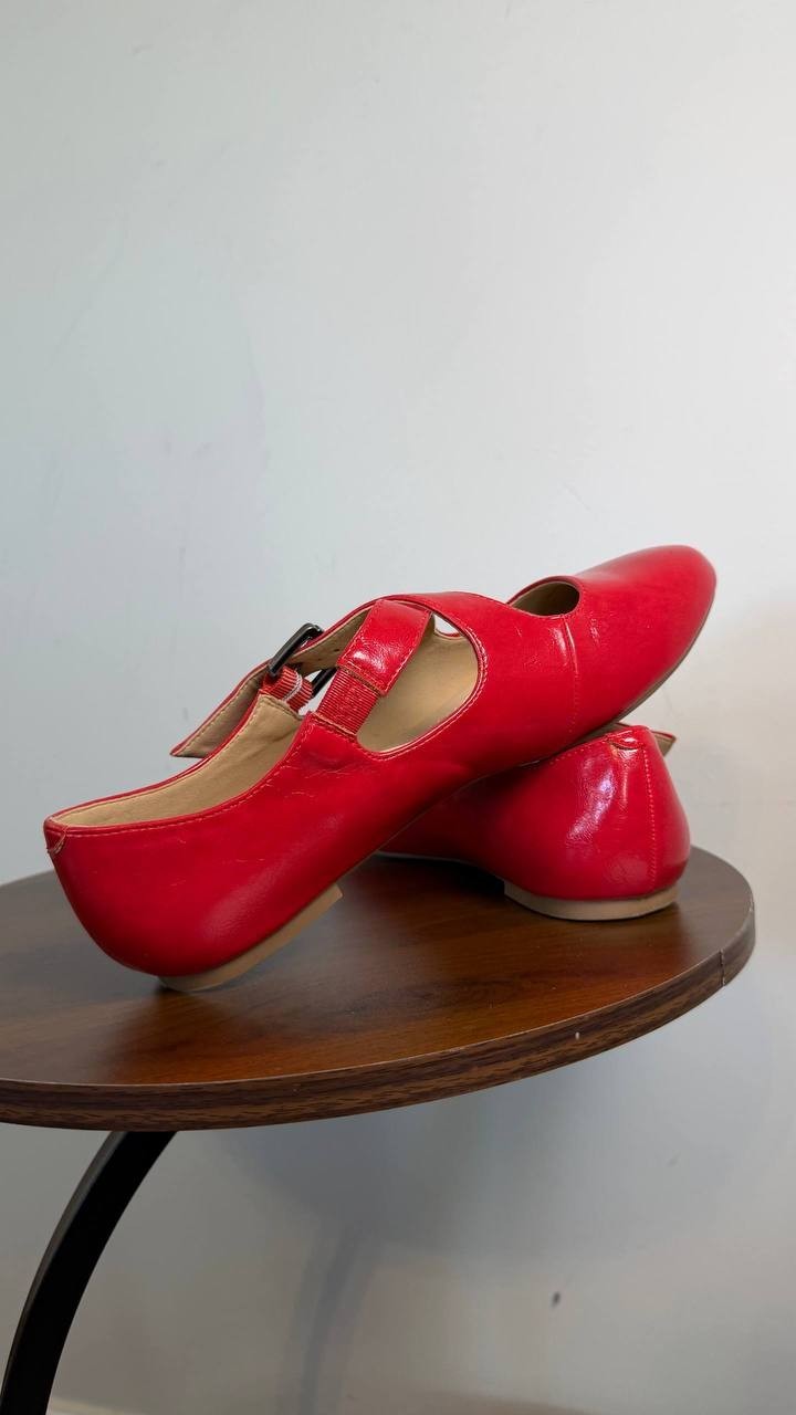Journee Ivanna Mary Jane Flats Red 8M Vegan Leather Buckle $93.99 NWB