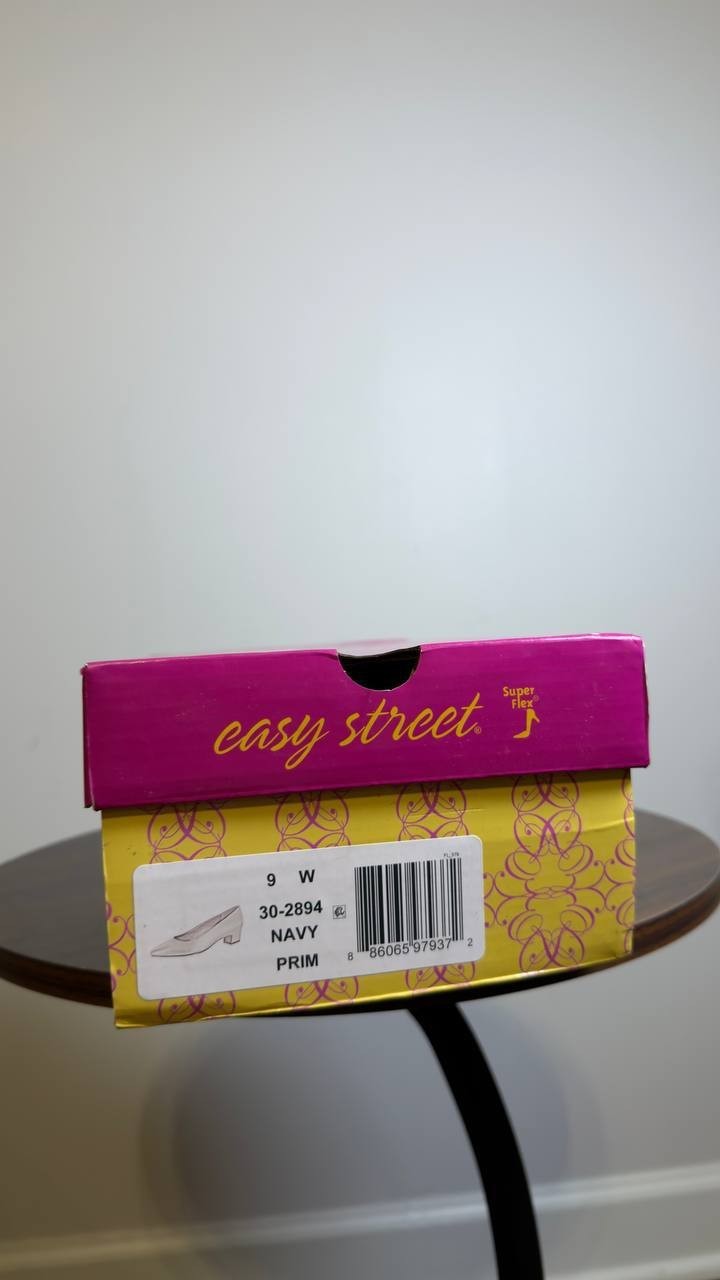 Easy  Street  Kitten  Heel  Pumps  Navy  9W  New  $70