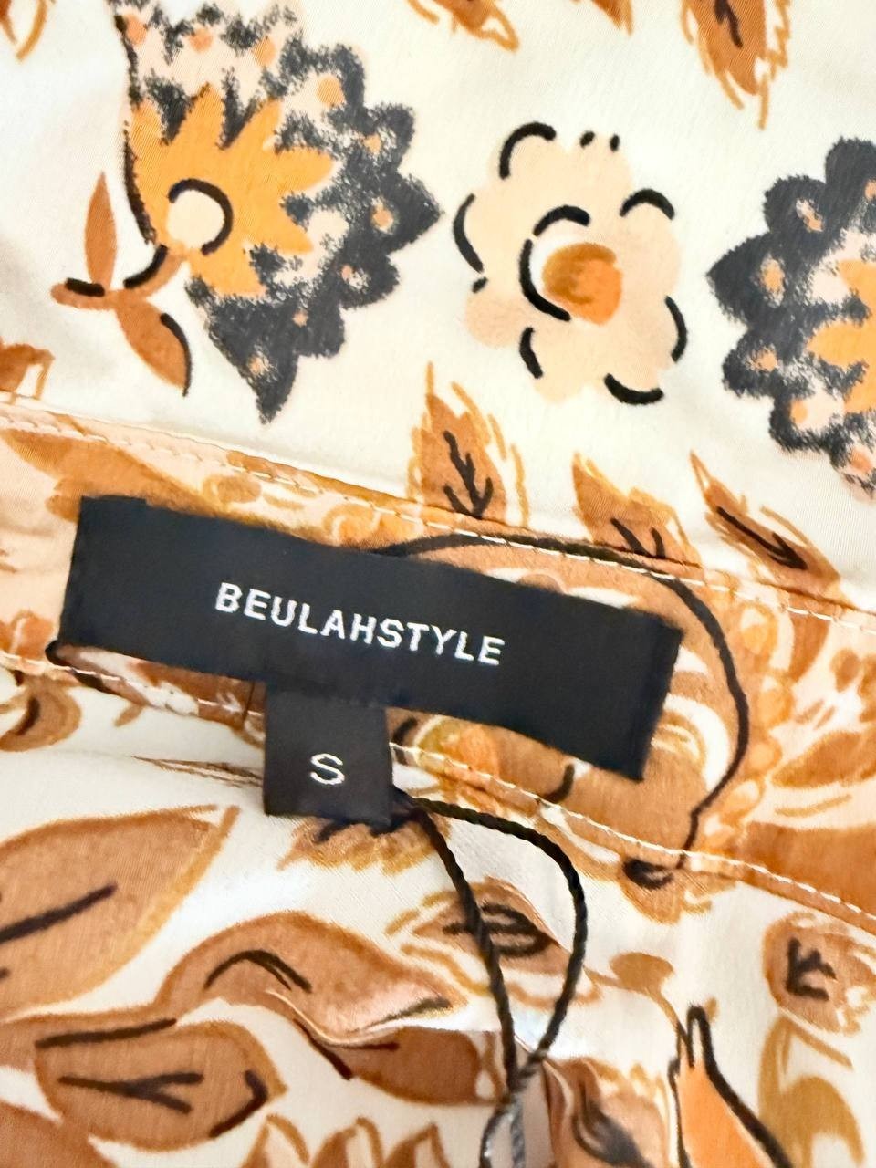 BEULAHSTYLE “Leaves Changing” Buttoned Blousel – Size S M – NWT – $128