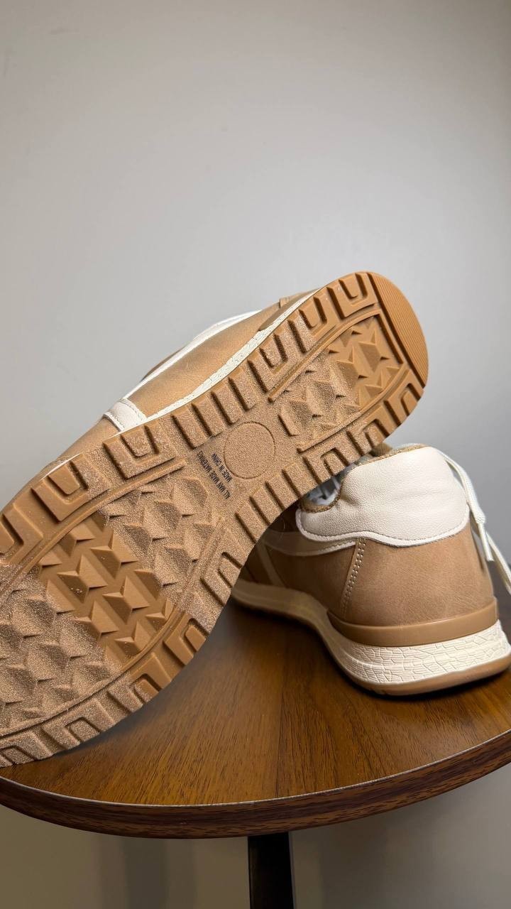 DV Dolce Vita Joque Retro Lace‑Up Sneakers Camel Smooth Women’s 9 NWB