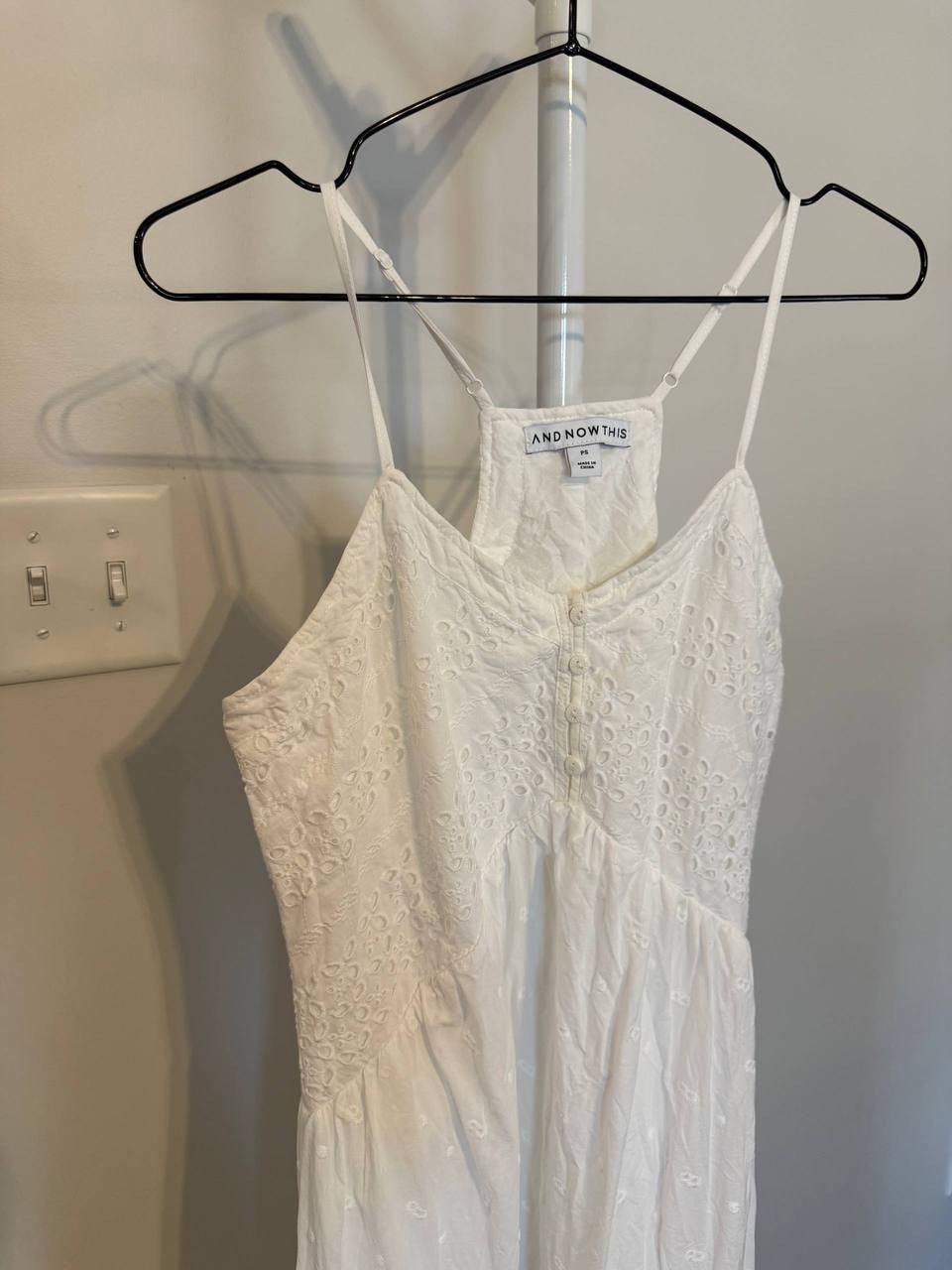 And Now This Petite Shell Top – Size PS – Excellent Pre‑Owned Condition