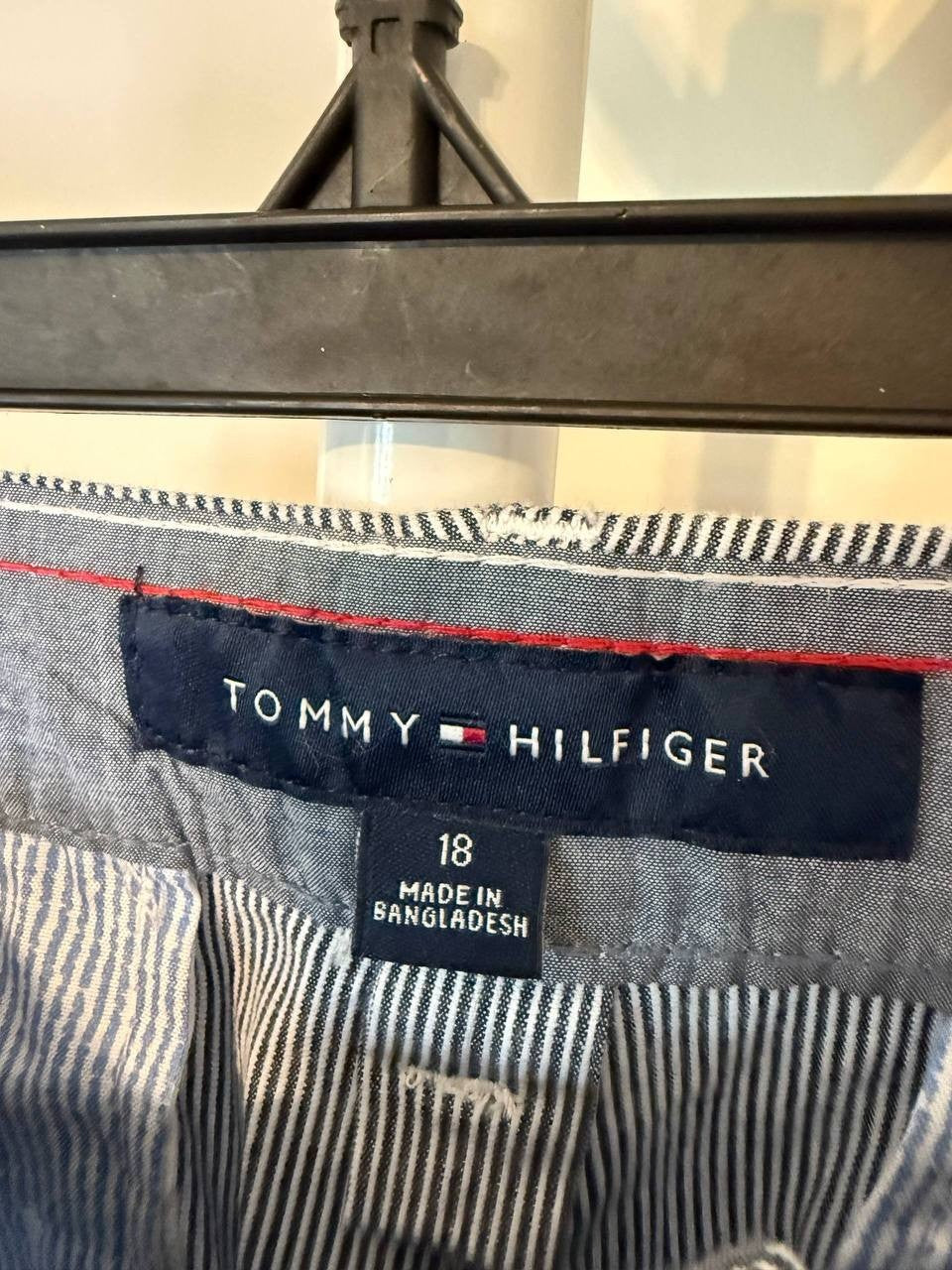 Tommy Hilfiger Plus‑Size Pinstripe Hampton Chino Pants – Size 18 – NWT – $59.50