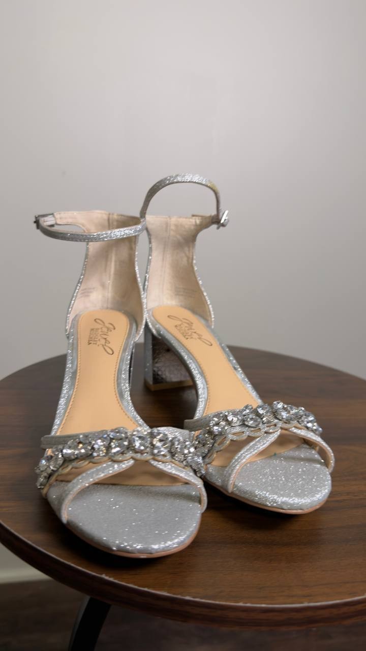 Jewel  Badgley  Mischka  Evening  Sandals  Silver  Glitter  6  New  $99