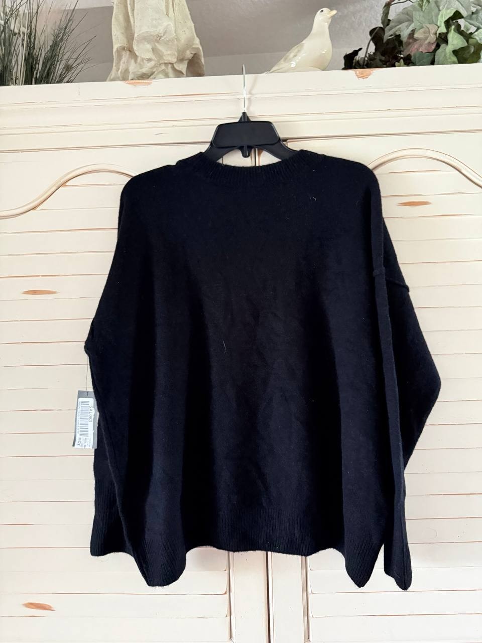 Vince Camuto Star Crewneck Sweater Black M, NWT - Intarsia Star Knit Casual
