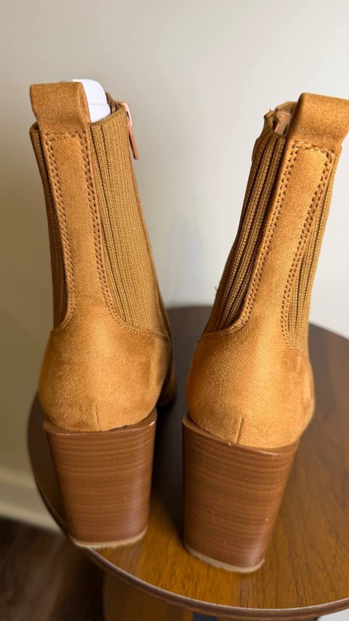 Wild Pair Trinityy Knit Pointed Toe Dress Booties Brown 8.5M Pull‑On NWB $79.90
