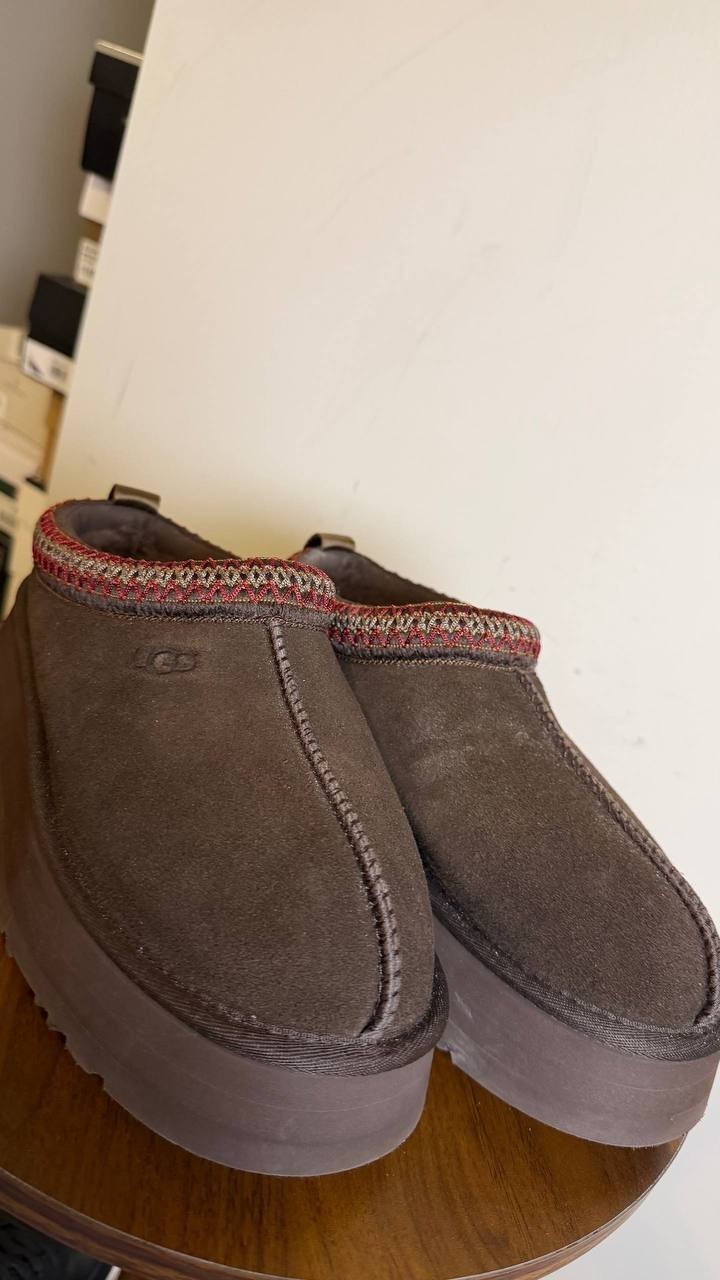 UGG Dusted Cocoa Suede Clogs 8M NIB MSRP $248