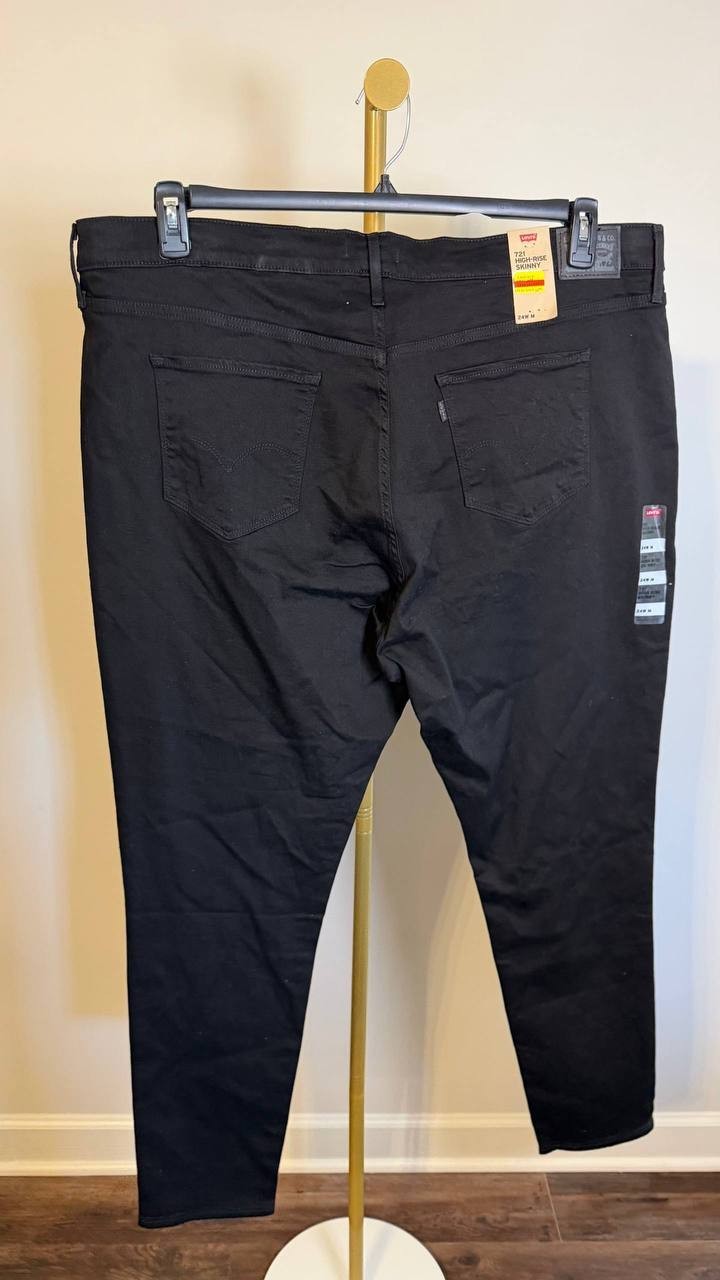 Levi’s Women’s Plus 721 High Rise Skinny Jeans Black 24W $74.95 NWT