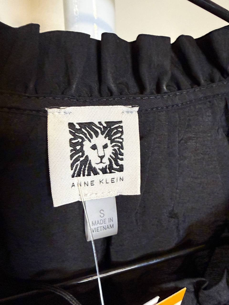 Anne Klein Sleeveless Textured Ruffle Blouse – Size S – NWT – $79