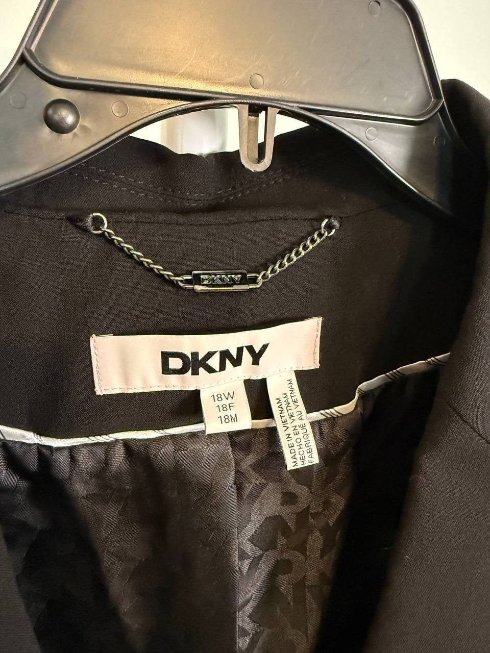 DKNY Ruched‑Sleeve One‑Button Blazer – Size18W– NWT – $138