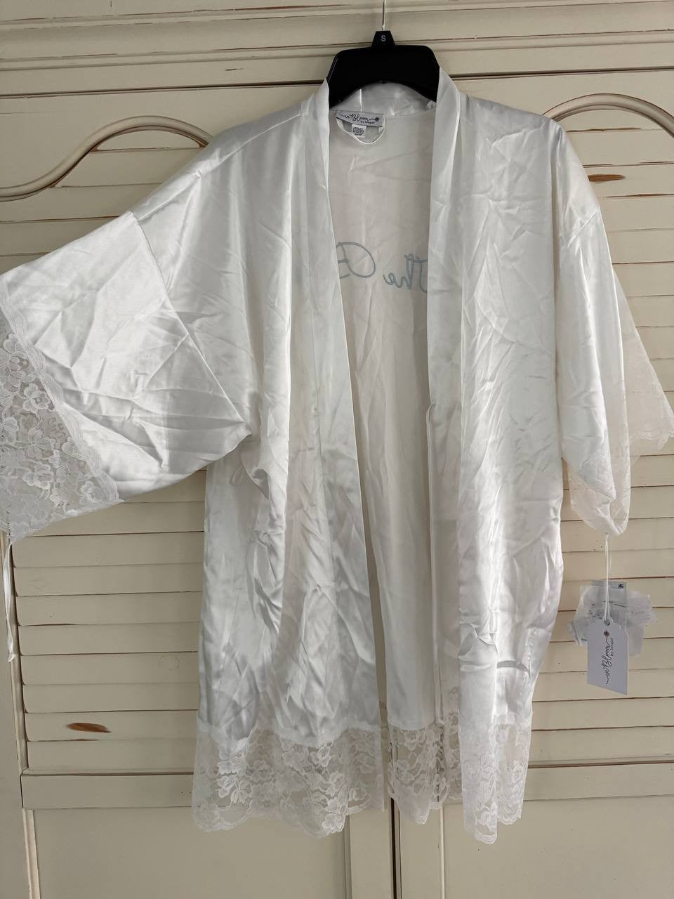 In Bloom by Jonquil “The Bride” White Satin Lace Bridal Robe Size XS NWT