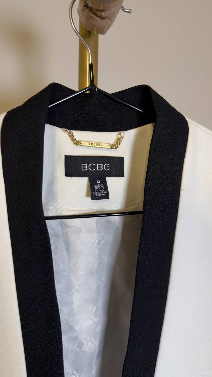 BCBG Stand‑Up Collar Open‑Front Blazer White/Black 12 NWT $59