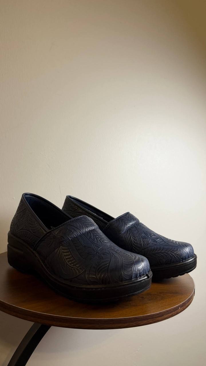 Easy Works Lyndee Clogs 8W Navy Tool Slip‑Resistant Comfort Shoe NIB msrp$55
