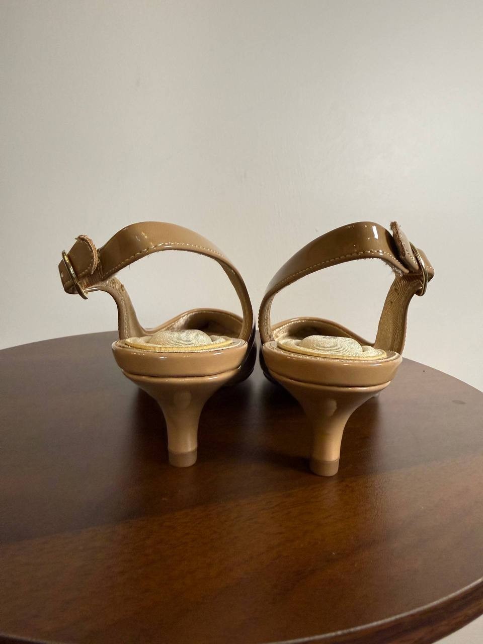 Easy Street Faye Slingback Pumps – Nude Patent – Size 5.5M – Manmade –New in Box