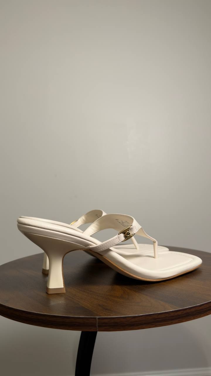 Coach  Heritage   Sandals  Chalk  Leather  8 B  New  in  Box  $175