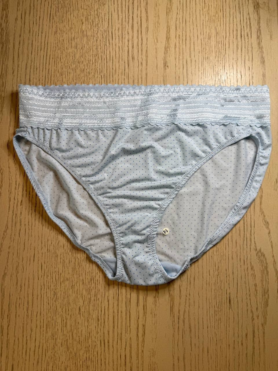 Lot of 5 Women’s Panties – B.tempt’d, On Gossamer, Warners, Wacoal, Bali Size XL