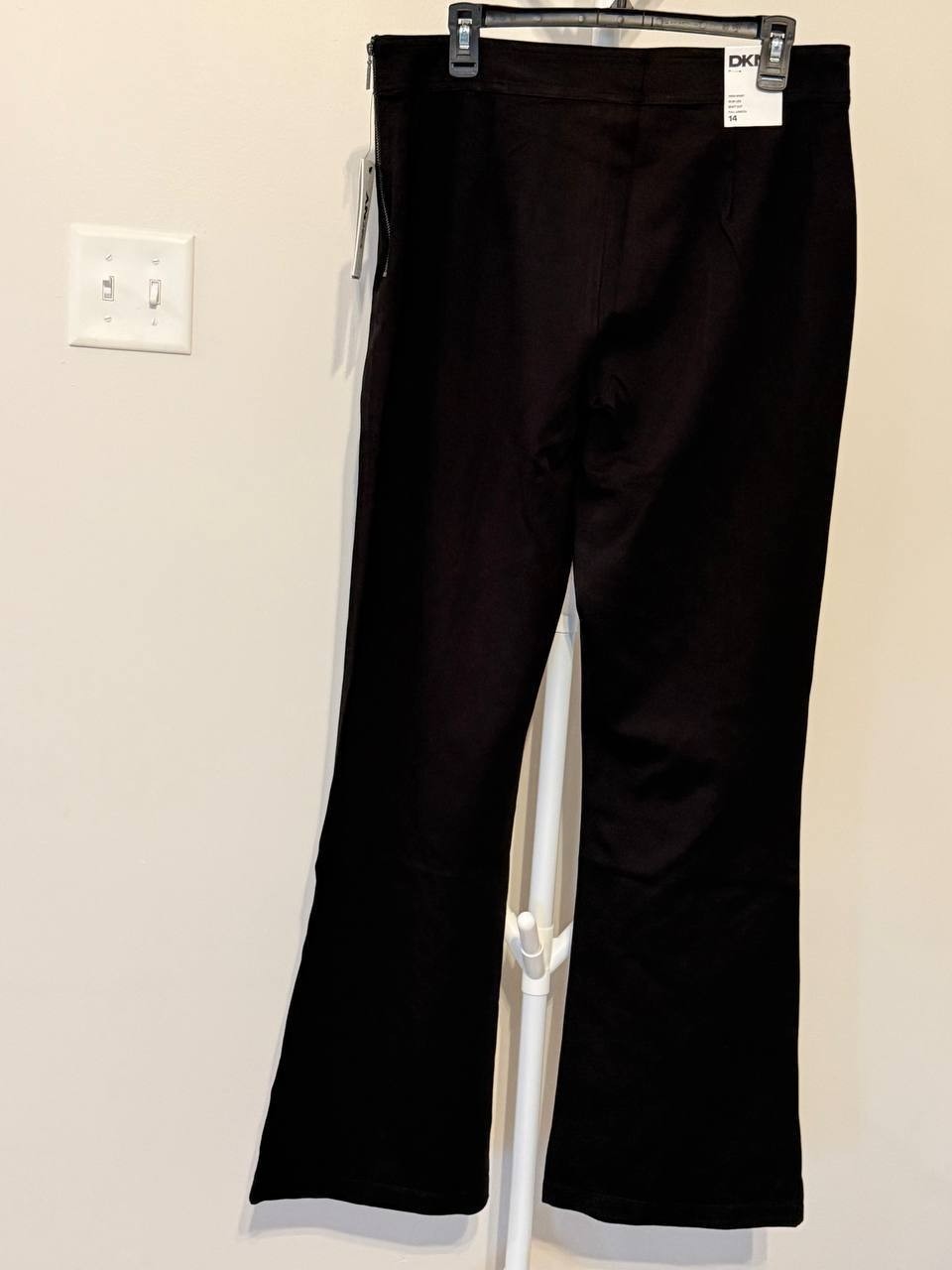 DKNY High Rise Black Front Seamed Side Zip Wide Leg Trousers Size 14 NWT