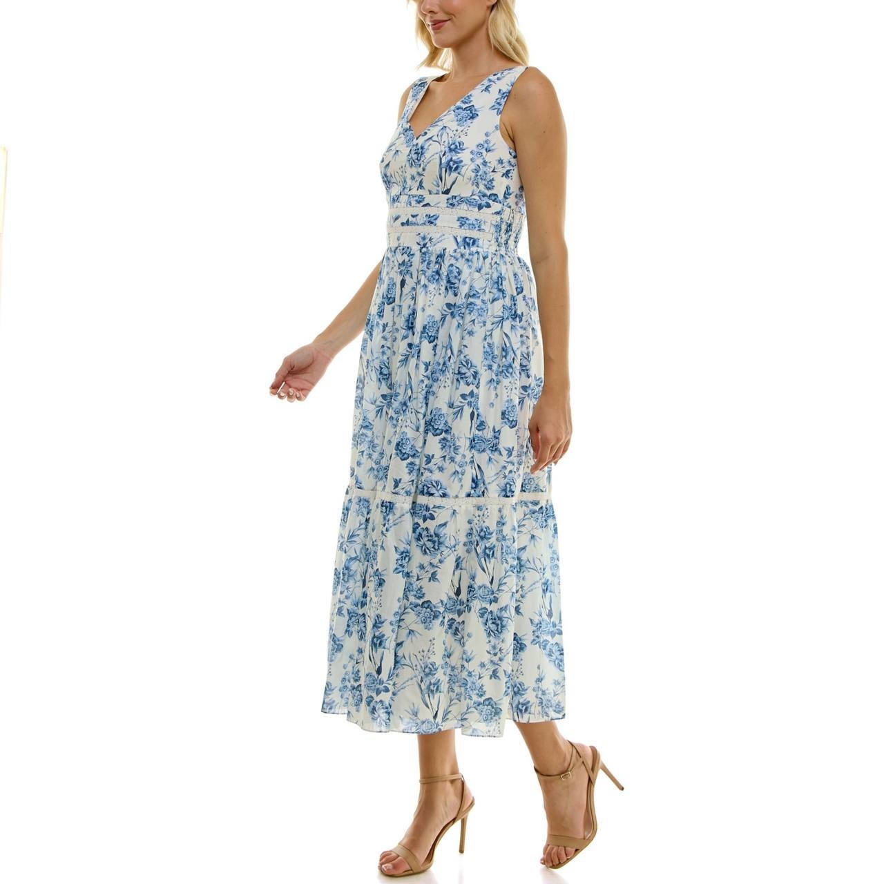 Taylor Women’s V‑Neck Floral Fit & Flare Dress Blue/White Size 12 NWOT $139