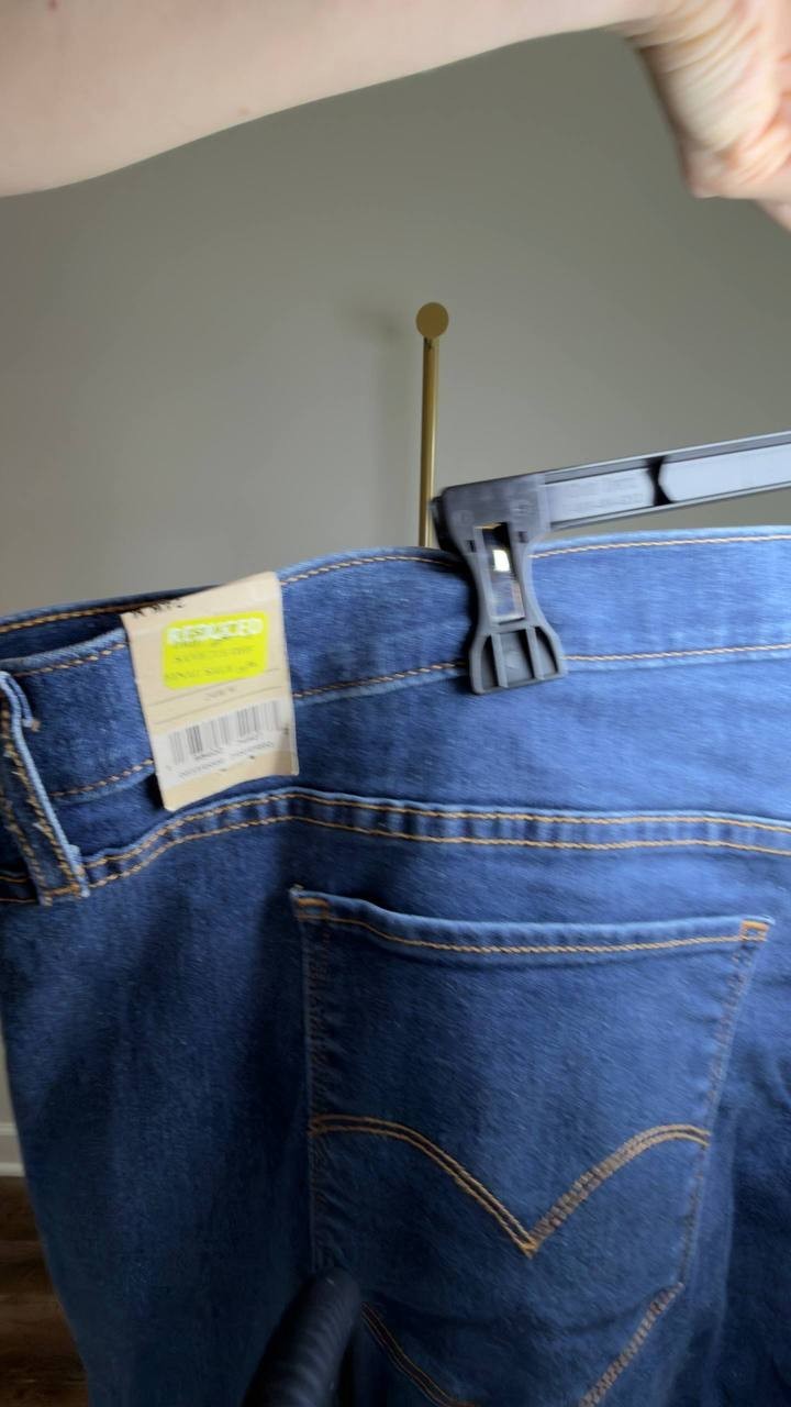 Levi’s 318 Shaping Wide Leg Jeans Plus Size Dark Wash 24W NWT $69.50
