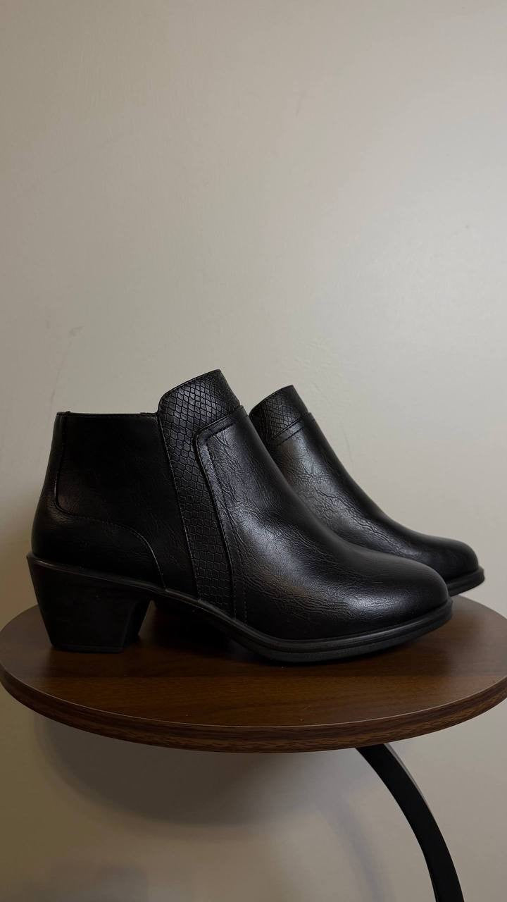 Easy Motion by Easy Street Booties 9.5W Black Man‑Made Zip Comfort NIB msrp$75