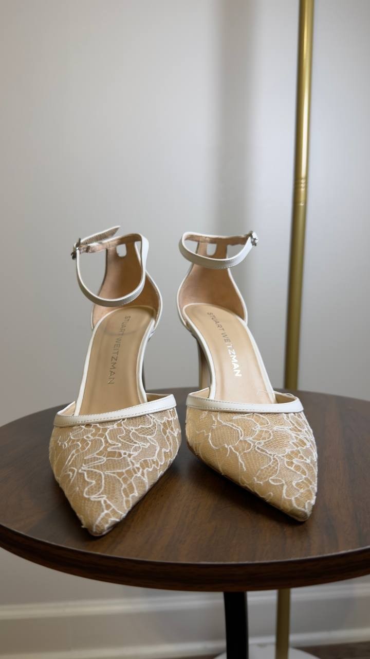Stuart  Weitzman  Lace  Pumps  Blanco Beige  7.5B  Pre‑owned