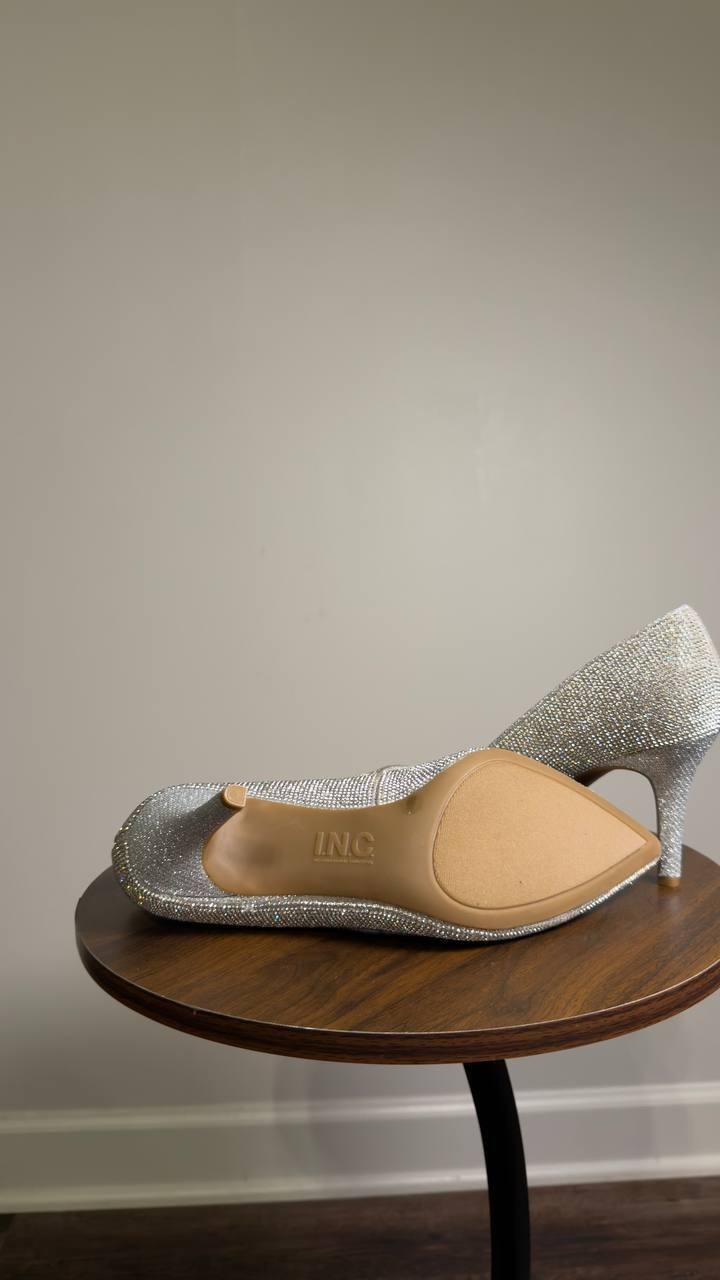 I.N.C.  International  Concepts   Pumps  Silver  Crystal  9.5M  New  $89.90
