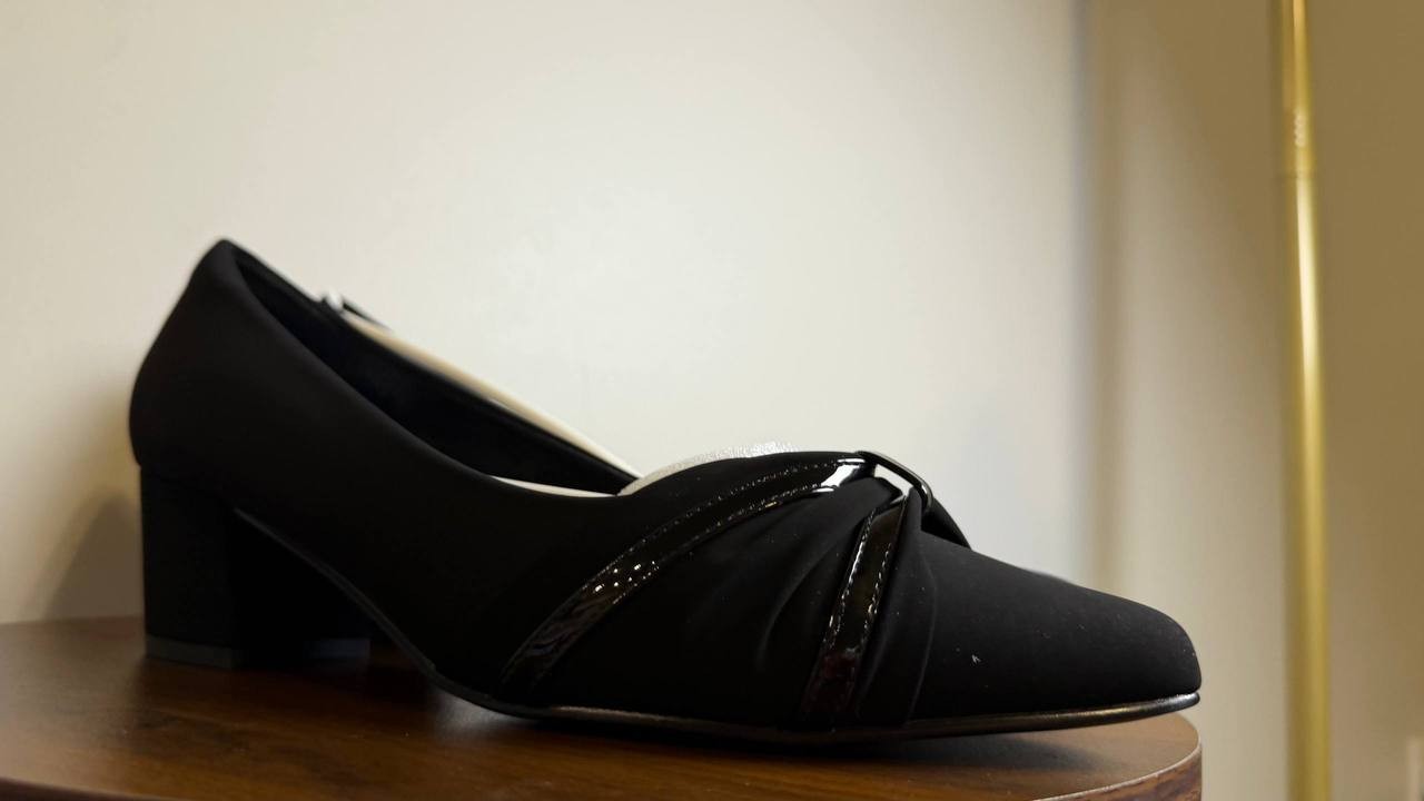 Easy Street Black Synthetic Pumps 10W NIB MSRP $65