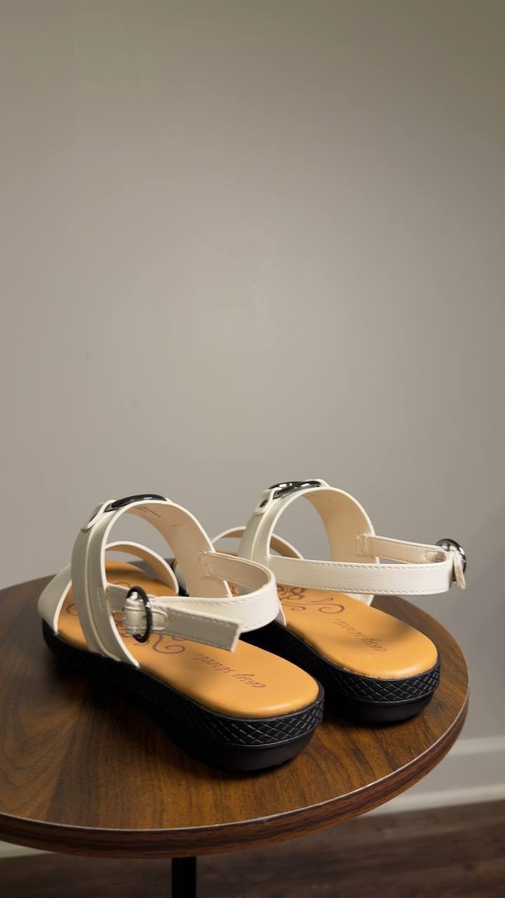 Easy  Street  Cohen  Slingback  Sandals  White  7W  New  $60