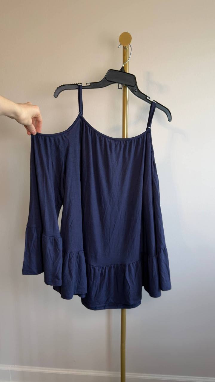 White Mark Plus Size Cold Shoulder Ruffle Sleeve Top Navy 2XL NWT $52