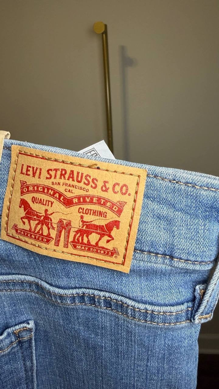 Levi’s Plus Size 311 Shaping Skinny Capri Jeans Blue 24W NWT $59.50