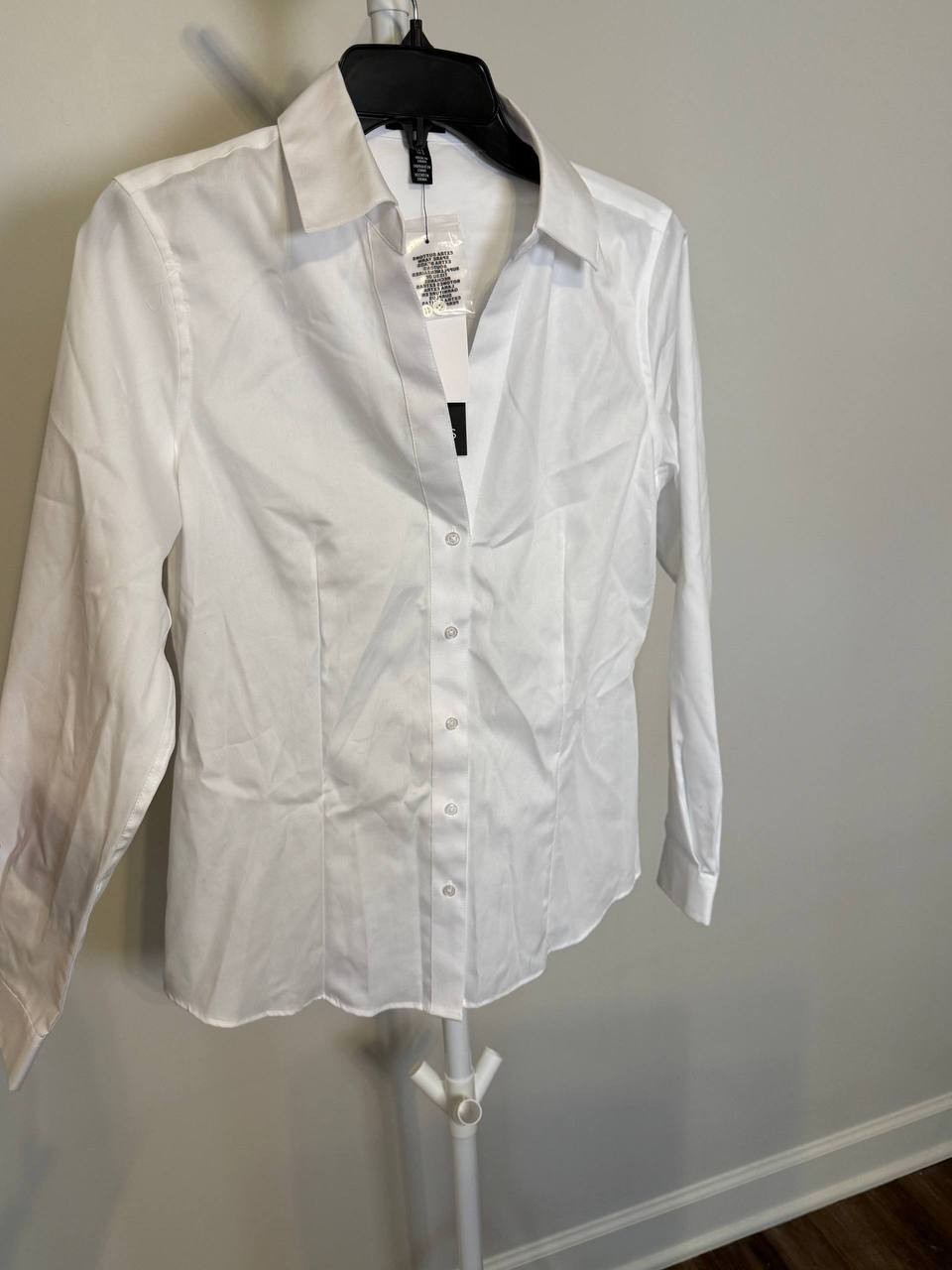 Jones New York  Easy‑Care Button‑Up Shirt – Size S – NWT – White – $79.50