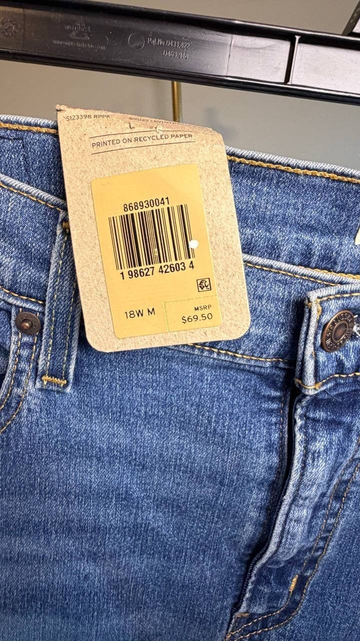 Levi’s 725 High Rise Bootcut Jeans Indigo 18W NWT $69.50