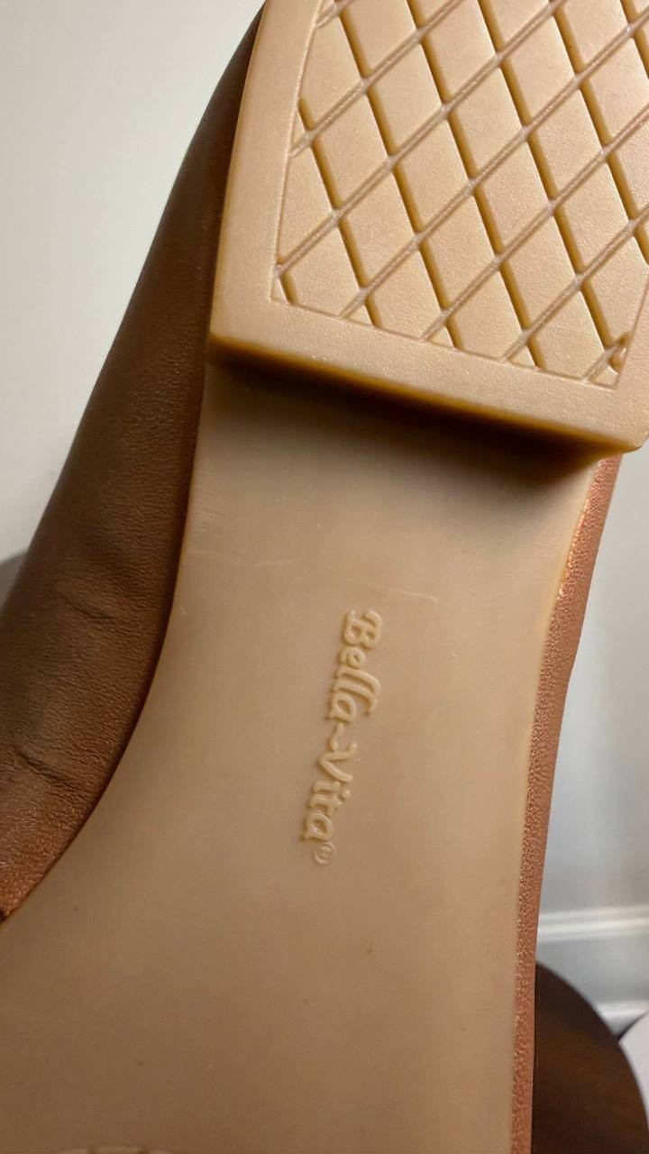 Bella Vita Alessi Perf Pointed Toe Flats Dark Tan Leather Women’s 8W NWB $110