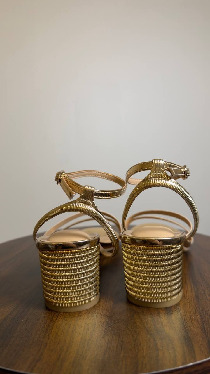 I.N.C.  International  Concepts   Dress  Sandals  Gold    6M  New  In  Box  $80