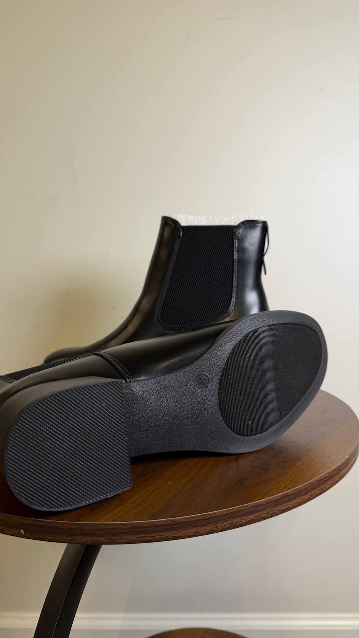 Journee Collection Chayse Bootie Black Women’s 8M Vegan Chelsea Pull‑On NWB $108