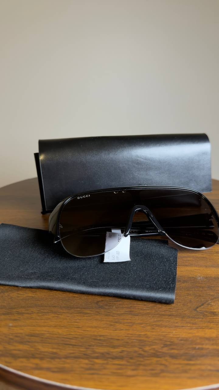 Gucci Women’s 99mm Oversize Shield Sunglasses Black NWT $430