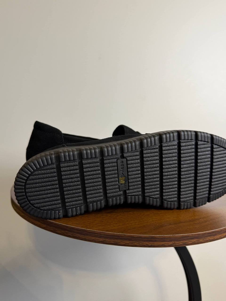 Easy Spirit Karin Eflex Slip‑On Loafers – Black Suede – Size 9W – New in Box