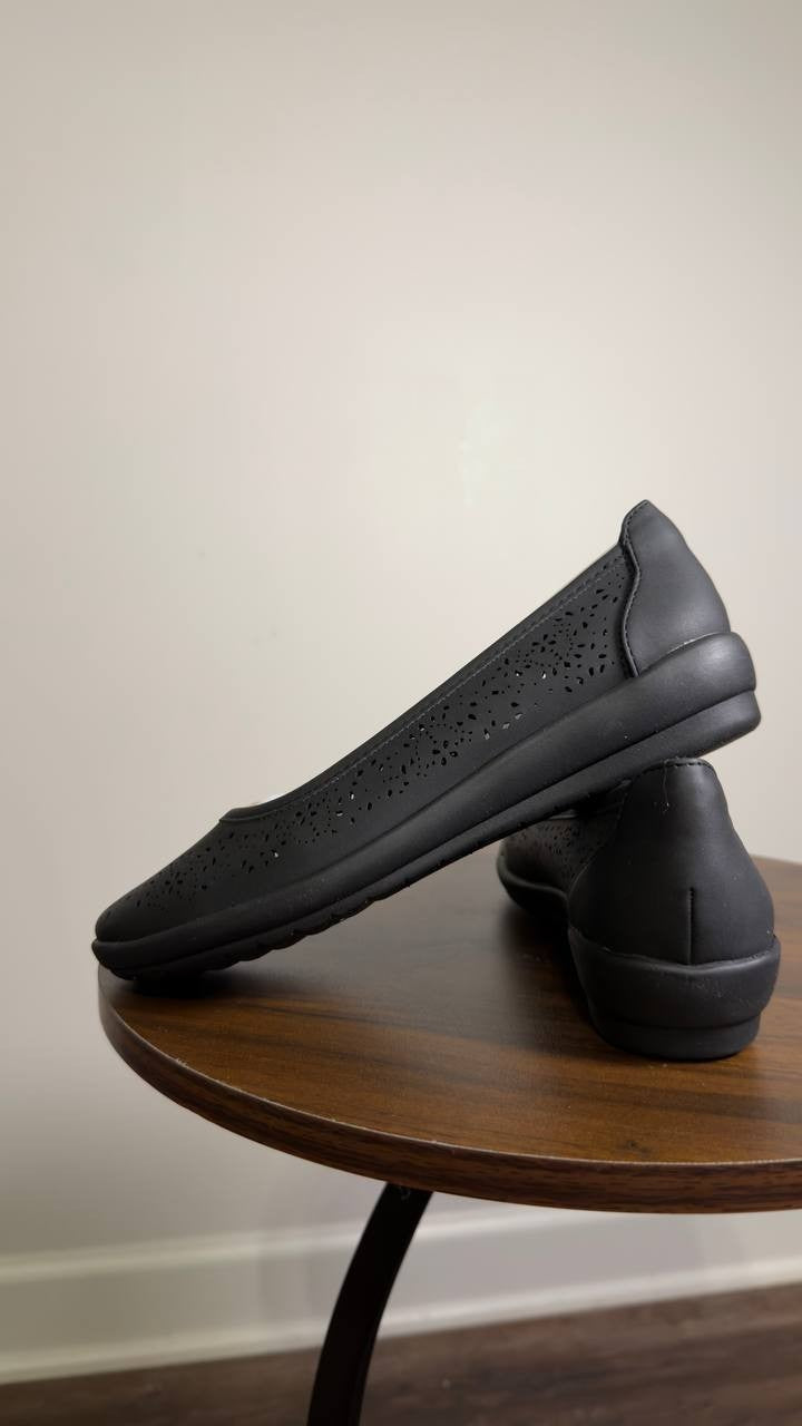 Easy  Spirit  Ballet  Flats  Black  5M  New  $69