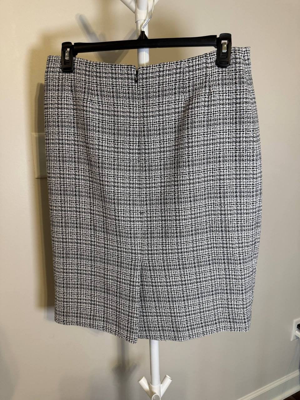 Le Suit Classic Career Skirt – 12 – NWT