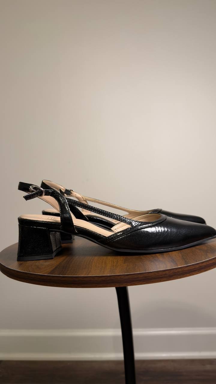 Naturalizer   Slingback  Pumps  Black  8  M  New  in  Box  $140