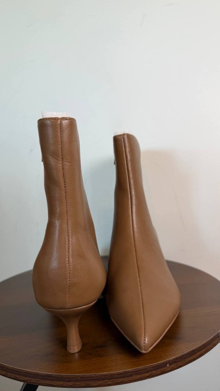 Journee Collection Arely Women’s Pointed Toe Booties Brown 10M Vegan Leather $10