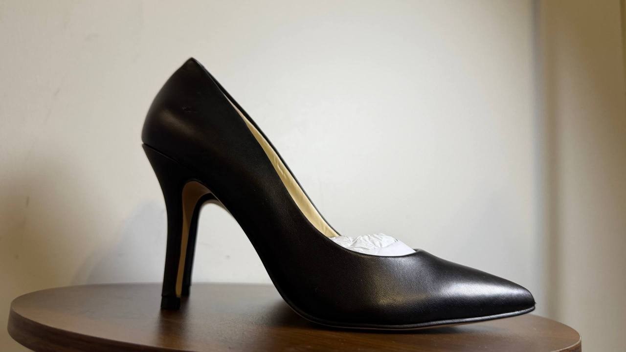 Nine West Black Leather Pumps 7M New in Box MSRP $99