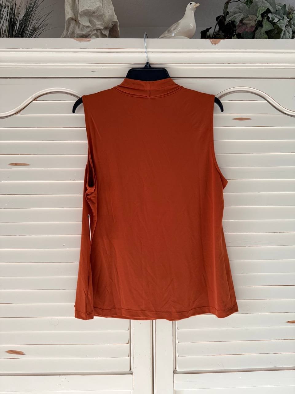 Calvin Klein Plus V-Neck Sleeveless Top – Size XL – NWT – Mocha