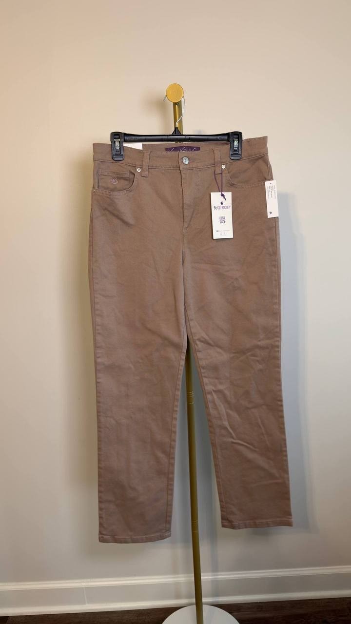 Gloria Vanderbilt Petite Amanda High Rise Straight Jeans Ube Rouge 10P NWT $48